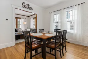 *New Modern Boutique Farmhouse|King Bed| Walkable - Image 2