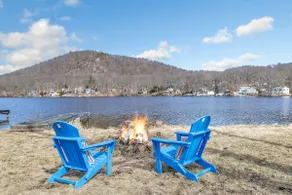 Lake Cottage Getaway - Image 2