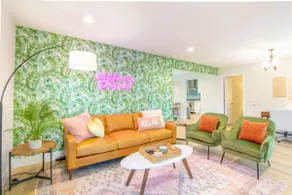 Colorful & Chic 5 BR Home w/Game Room+Fire Pit+BBQ - Image 5