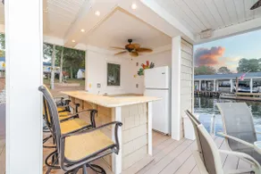 Firepit, Dock, Pool table, Dock Bar, Kayaks - Image 4