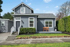 Next to Park | Soaring Ceilings | Remodeled 2 BR - Image 2