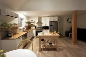 Cozy dog friendly cabin w/ hot tub & fire pit - Image 3
