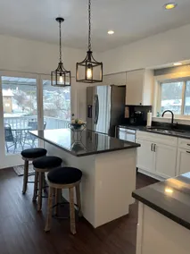 Updated and Stylish Victorian near W&J - Image 5