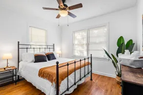 Homey 2BR Cottage Near Downtown - Image 3