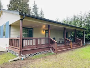 Quiet Neighborhood-Cozy PNW Lynnwood Home - Image 2