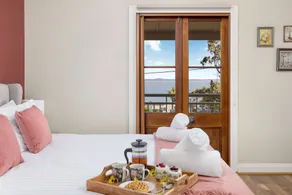 Seaside Escape - Image 4