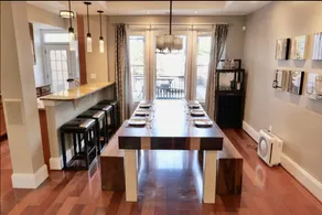 Spacious, Family-Friendly: 65” Roku+Chef's Kitchen - Image 4