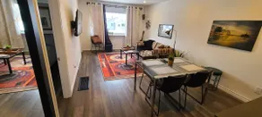 Beautiful, Welcoming and Spacious 1bdr Apartment - Image 2