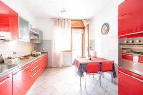 Spacious apartment with attic - Image 2