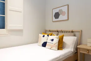 22PAR1006 - 2BR Bright apart in Avenida Paralelo - Image 3