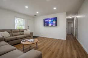 Ranch Home - Image 4