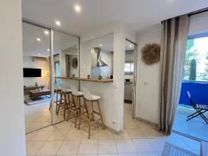 Cocooning studio, secure parking, air conditioning - Image 3