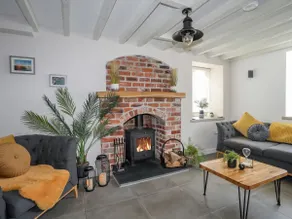 Llinos Cottage - Image 3
