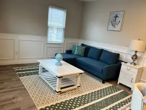 2 BR Rental in Downtown Newport - Image 2
