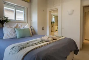 Luxury Home off Emek Refaim, Kosher - Image 3