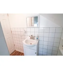 Cozy & Modern 1BR Apt Near NYC&EWR Free Parking - Image 3