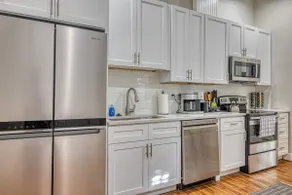 Newly Renovated Triplex Benton Park Sleeps 16+ - Image 5