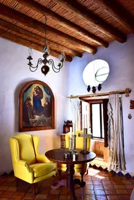 House-museum with indoor pool/Arteaga chimneys - Image 5