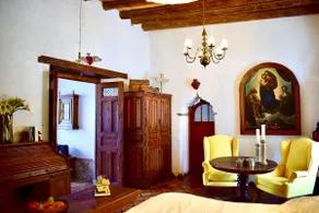 House-museum with indoor pool/Arteaga chimneys - Image 4