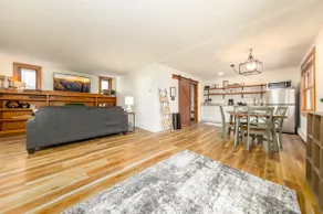 New! Lovely 1BR. Walk to Main St - Image 3