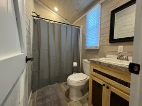 Luxury Cabin #8 - Image 5