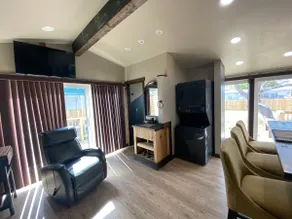 Modern Ranch Studio Near Kennedy Space Center - Image 2