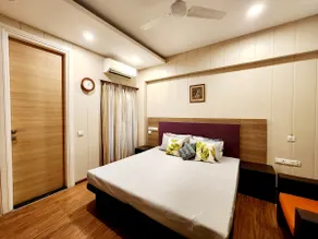 NEO1 Independent 1BHK Apartment South Delhi GK-1 - Image 4