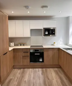 Spacious 1-bed Studio Apt w/ Free Parking & WiFi - Image 2