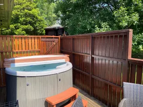 Conifer Lodge 8 with Hot Tub - Image 5