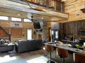 The Big Tex Luxury Cabin is EPIC - Image 5