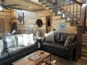 The Big Tex Luxury Cabin is EPIC - Image 3