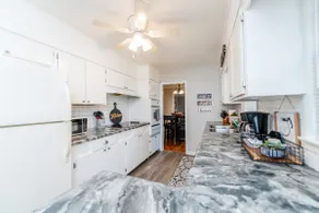 Stylish 4 bdrm/2 bath in heart of Fort Valley - Image 3