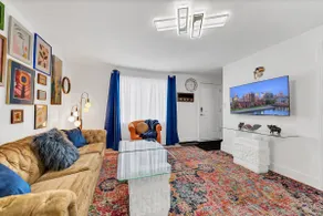 Townhouse centrally located to Buffalo's hospitals - Image 3
