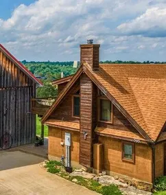 Stunning Cedar Cabin, Hot Tub, Amazing Views! - Image 2