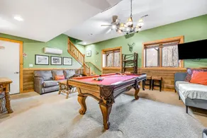 lakeside Hottub pool table pets club available. - Image 4