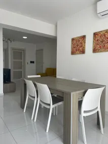 Central 3 Bedroom apt. With Views - Image 5