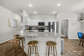 The Blue Goose > Private Hot Tub > 1 Mi off I-49 > 3 Mi to UofA - Image 3