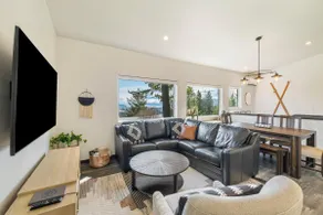 Family-Friendly Home Near Schweitzer Shuttle - Image 3