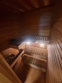 Spacious apartment with sauna. - Image 5