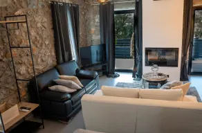 Triantos Guesthome Studio - Image 2