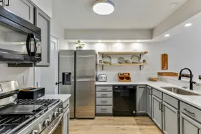 Luxe Mountain Side Townhome - Image 3