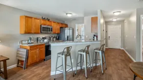 Adorable Downtown Lakeview Home 1105 - Image 4