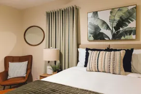 Peachtree/Royal Oak's Sweet Spot/King Bed - Image 5