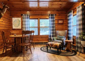 Nature Lodge w/Large Hot Tub, Firepit, Fireplace,5mns to Gore Mountain! - Image 5