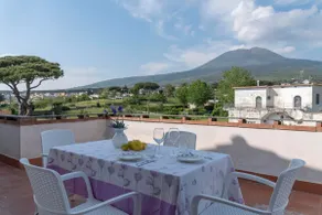Super attic in Villa Vesuviana with swimming pool - Image 2