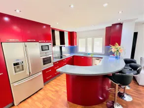 Modern apartment in Onil - Image 2