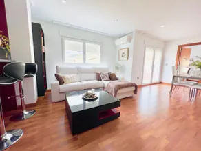Modern apartment in Onil - Image 4