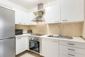 Beautiful apartment with garden. - Image 4