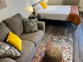 Classy Studio in Historic Downtown! - Image 2