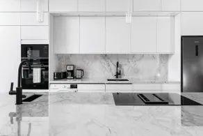 Stylish and spacious family home - Image 2